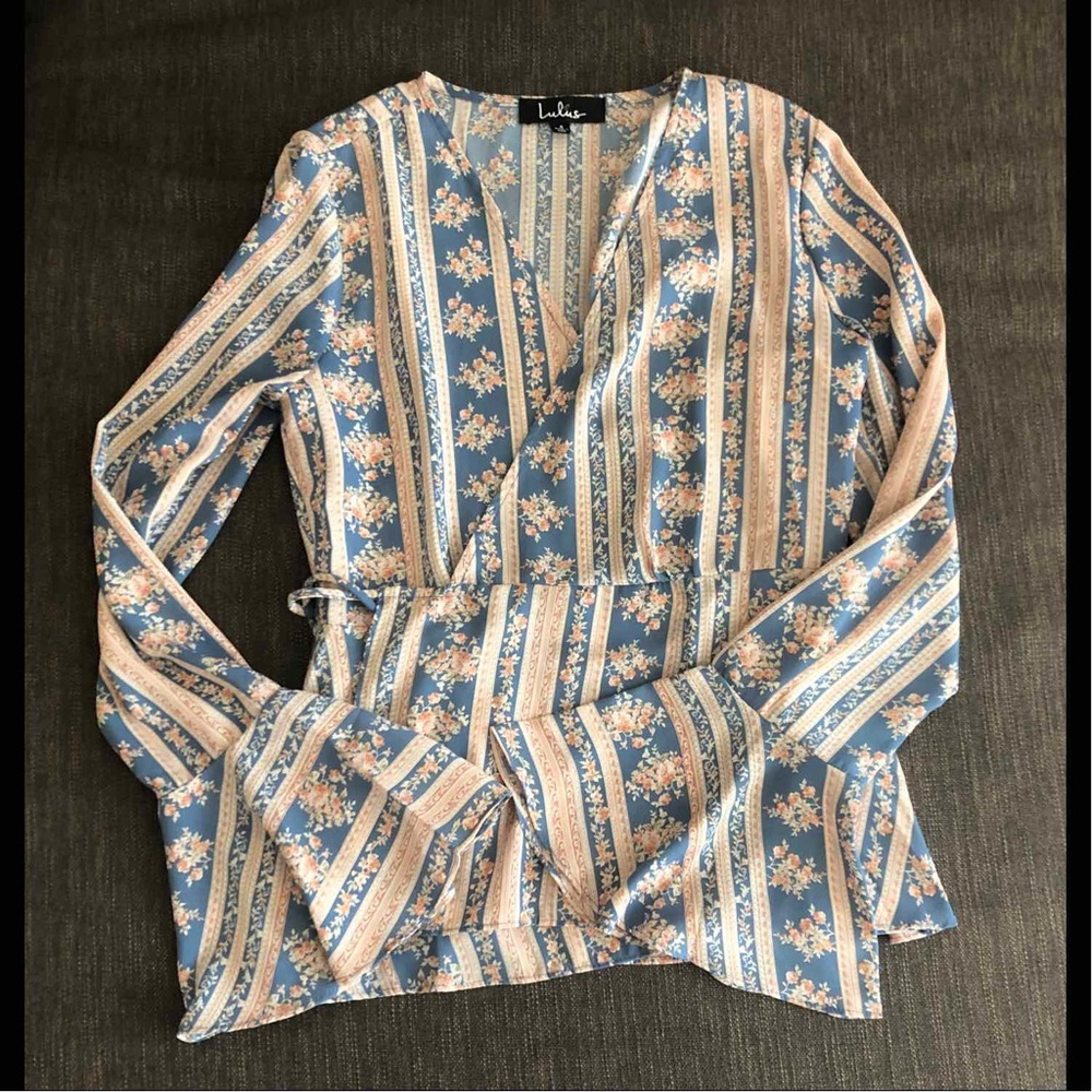 Lulus floral wrap blouse